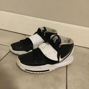 Nike men Kyrie 6 team